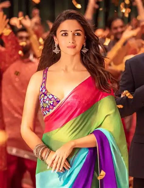 alia saree in rocky and rani